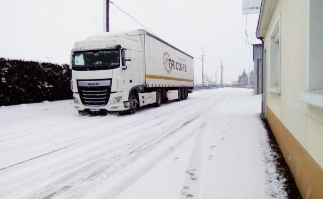 Camion de Transports Tricoire, transporteur routier à Saint-Hilaire-de-Loulay