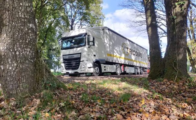 Camion de Transports Tricoire, transporteur routier à Saint-Hilaire-de-Loulay