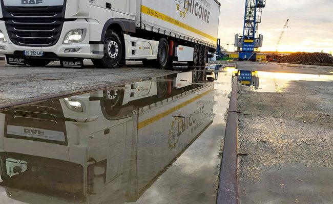 Camion de Transports Tricoire, transporteur routier à Saint-Hilaire-de-Loulay